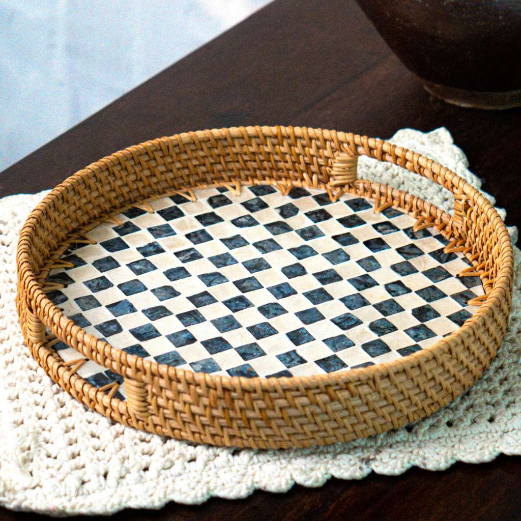 Rattan Trays Mother of Pearl